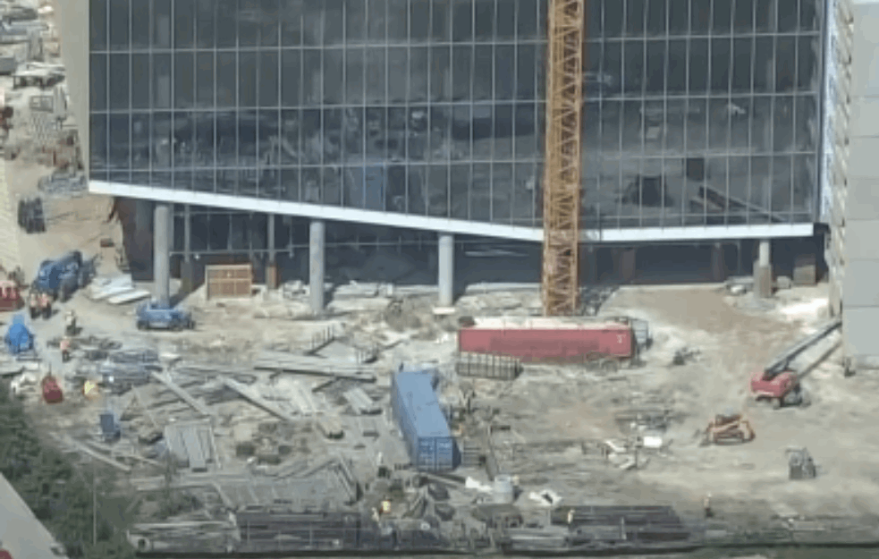 TRAGEDIJA U HJUSTONU: Srušio se deo zgrade u izgradnji, IMA MRTVIH (VIDEO)

